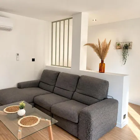 Apartment Le Feretra, Modern, Air-conditioned One-bedroom *