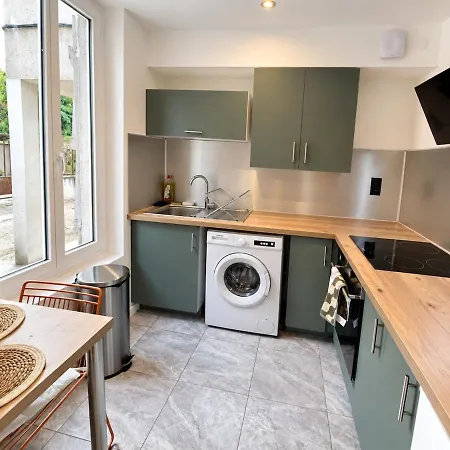 Apartment Le Feretra, Modern, Air-conditioned One-bedroom *