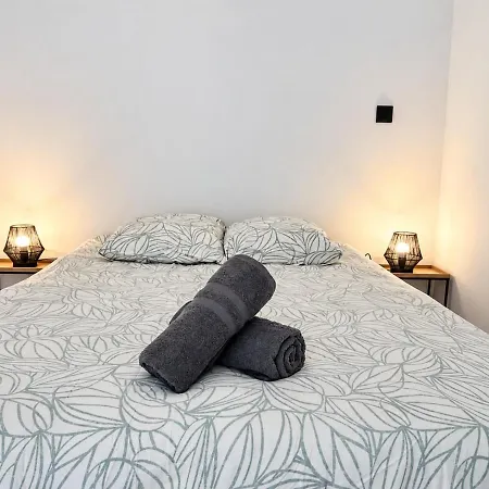 Le Feretra, Modern, Air-conditioned One-bedroom * Toulouse